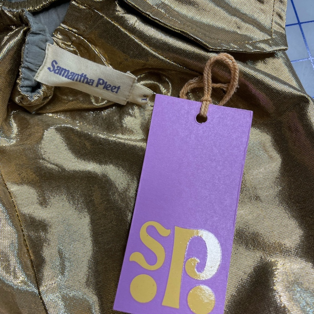 Samantha Pleet gold lame dress with open back and cool waist tabs - Picture 7 of 7